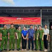 Gần dân từ những việc làm thiết thực - Gắn chuyển đổi số, chăm lo sức khỏe Nhân dân với phong trào thi đua “Ba nhất”