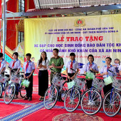 Cục An ninh nội địa, Bộ Công an phối hợp với Công an thành phố Cần Thơ, Ủy ban nhân dân xã An Ninh, Quỹ thiện nguyện Đông A tổ chức chương trình trao tặng xe đạp cho học sinh đồng bào dân tộc Khmer có hoàn cảnh khó khăn