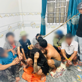 Đột kích “ổ” đánh bạc ăn tiền trong phòng kín ở Nhu Gia