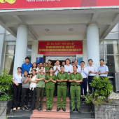 Công an phường Đại Thành phối hợp Trung tâm Hành chính công phường ra mắt mô hình “Góc hành chính công an toàn -Không ma túy”