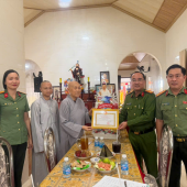 Công an xã Thạnh An thăm, chúc mừng cơ sở Phật giáo nhân dịp Lễ Vu Lan báo hiếu, Phật lịch 2570, dương lịch 2026