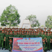 Cán bộ, chiến sĩ Trại Tạm giam số 3 “Hành trình về địa chỉ đỏ”, tiếp lửa truyền thống, vững bước tương lai