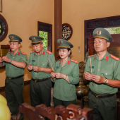 Phòng Công tác chính trị dâng hương tưởng niệm Chủ tịch Hồ Chí Minh nhân kỷ niệm 81 năm Quốc khánh 2/9