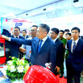 Thứ trưởng Nguyễn Ngọc Lâm tham quan Triển lãm quốc tế về phòng cháy, chữa cháy và cứu nạn, cứu hộ