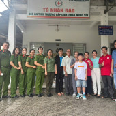 Công an phường Phước Thới, Công an thành phố Cần Thơ thực hiện các hoạt động an sinh xã hội tại Bệnh viện Đa khoa Trung ương Cần Thơ