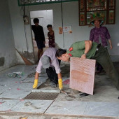​CÔNG AN PHƯỜNG LONG PHÚ 1: ĐẬM TÌNH QUÂN DÂN, CHUNG TAY “XÓA NHÀ TẠM, NHÀ DỘT NÁT” CHO GIA ĐÌNH CHÍNH SÁCH