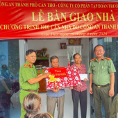 Phường Long Bình bàn giao nhà thuộc Chương trình 1.000 căn nhà do Công an thành phố Cần Thơ vận động