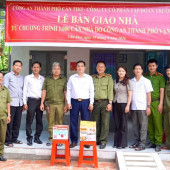 Công an xã Trường Xuân trao mái ấm, tiếp thêm động lực cho Lực lượng tham gia bảo vệ an ninh, trật tự ở cơ sở.