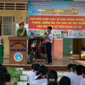 Công an xã An Ninh chủ động phối hợp, nâng cao kỹ năng tham gia giao thông an toàn cho học sinh