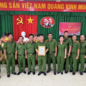 Đảng bộ Công an phường Thới Long tổ chức lễ kết nạp đảng viên mới