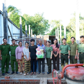 Công an xã Nhơn Mỹ - điểm tựa yêu thương, đồng hành cùng trẻ em mồ côi viết tiếp ước mơ tại Trường văn hóa Công an nhân dân III