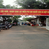 Từ VNeID đến chăm sóc sức khỏe: Công an xã Hiệp Hưng đồng hành cùng Nhân dân