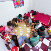 Công an phường Ngã Bảy phát hiện, bắt quả tang nhóm đối tượng đánh bạc được thua bằng tiền