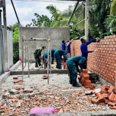 Công an phường Ngã Bảy chung tay xóa nhà tạm, nhà dột nát, chăm lo gia đình chính sách