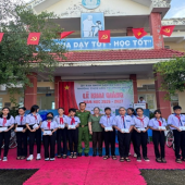 Công an xã Liêu Tú đồng hành cùng nhà trường, tiếp sức cho thế hệ tương lai