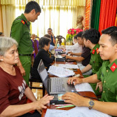 Công an thành phố Cần Thơ triển khai đợt 2 thu nhận mẫu sinh phẩm ADN thân nhân liệt sĩ theo dòng mẹ