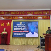 Công an xã Phụng Hiệp tuyên truyền, nâng cao cảnh giác trước thủ đoạn lừa đảo trên không gian mạng