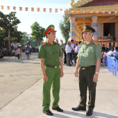 Bình yên mùa lễ Sene Dolta từ những bước chân Công an cơ sở