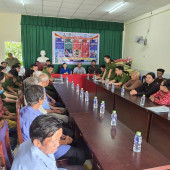 Công an xã Phú Lộc “Lan toả chi thức số - Nâng cao ý thức Pháp luật - Tận tâm vì nhân dân phục vụ”