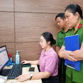 Công an phường Tân An rà soát gần 18.000 hộ gia đình, cơ sở trong cao điểm quản lý cư trú