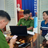 Công an phường Ngã Bảy tích cực tham gia mô hình “Ngày Chủ nhật phục vụ Nhân dân”