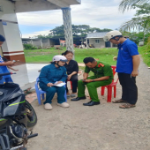 Công an xã Nhu Gia đẩy mạnh rà soát, làm sạch dữ liệu đăng ký phương tiện giao thông