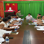 Hội đồng xét tuyển lực lượng tham gia bảo vệ an ninh, trật tự ở cơ sở xã Đại Hải họp xem xét, kiện toàn lực lượng