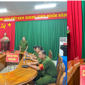 Công an phường Thuận Hưng quan tâm, động viên nữ cán bộ, người lao động và lực lượng tham gia bảo vệ an ninh, trật tự ở cơ sở nhân Ngày 20/10