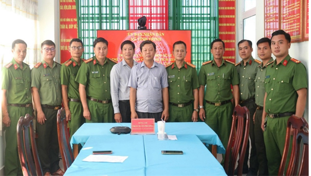 Công an xã Vĩnh Trinh triệt xóa điểm ma túy trên địa bàn