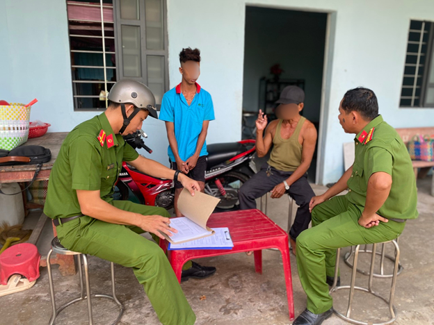 Công an xã Vĩnh Hải: Tăng cường công tác đấu tranh phòng, chống ma tuý hướng tới xây dựng xã “không ma tuý”