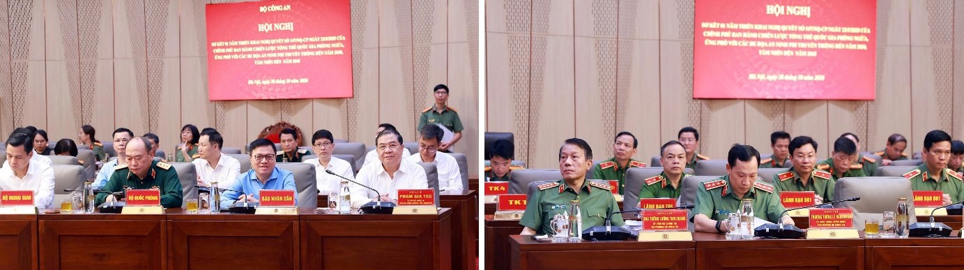 Các đại biểu dự Hội nghị.