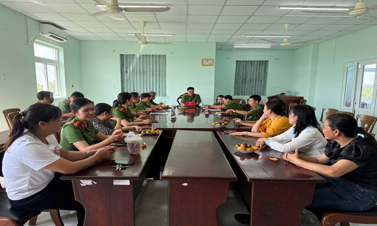 Quang cảnh buổi gặp mặt.