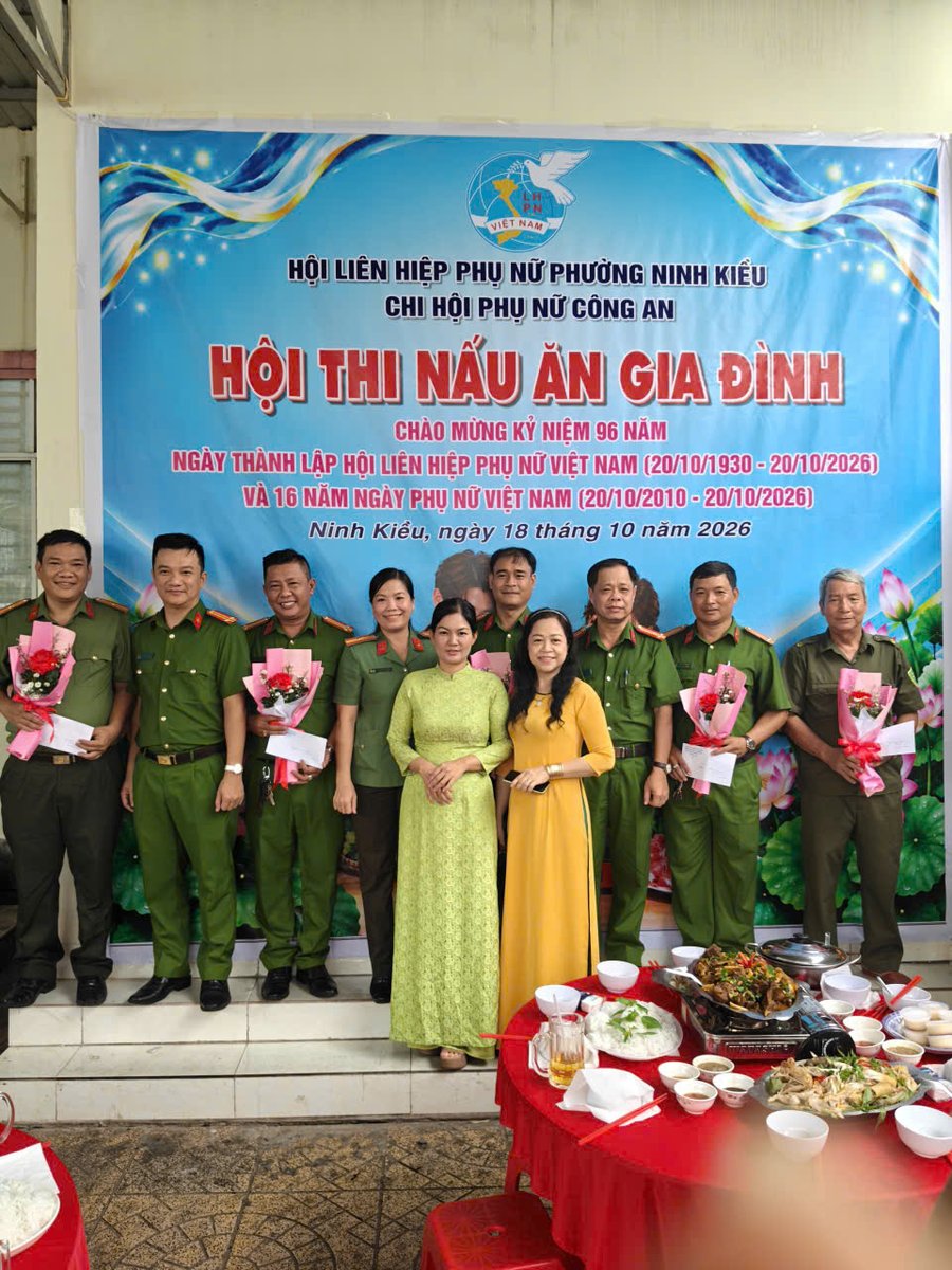 Chi hội phụ nữ Công an phường Ninh Kiều tổ chức Hội thi nấu ăn gia đình chào mừng Ngày Phụ nữ Việt Nam 20/10