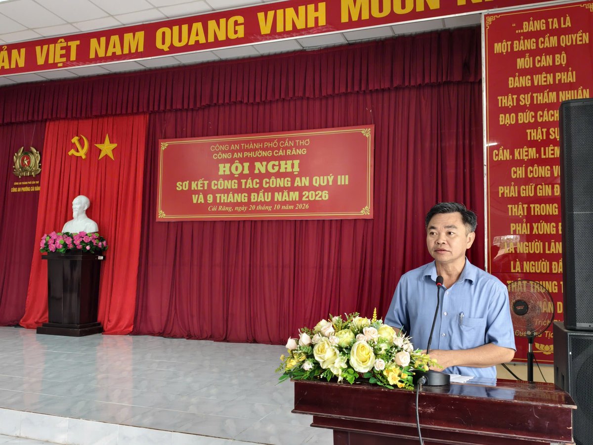 Đồng chí Vương Công Khanh - Phó Bí thư Đảng ủy, Chủ tịch UBND phường Cái Răng phát biểu ý kiến chỉ đạo tại Hội nghị