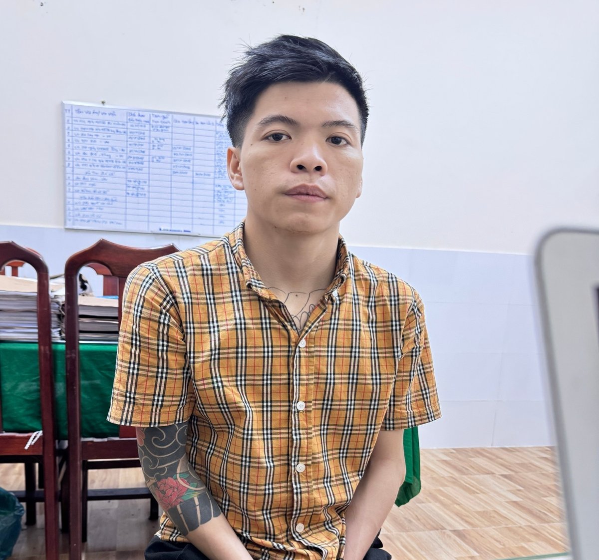 ảnh: Đối tượng Cao Thanh Nam tại cơ quan Công an sau khi bị bắt giữ.