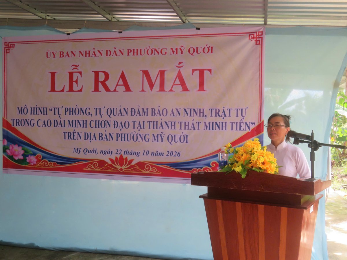 Đại diện Ban Cai quản, Ban Trị sự Thánh thất Minh Tiên phát biểu gtại buỗi lễ ra mắt mô hình.