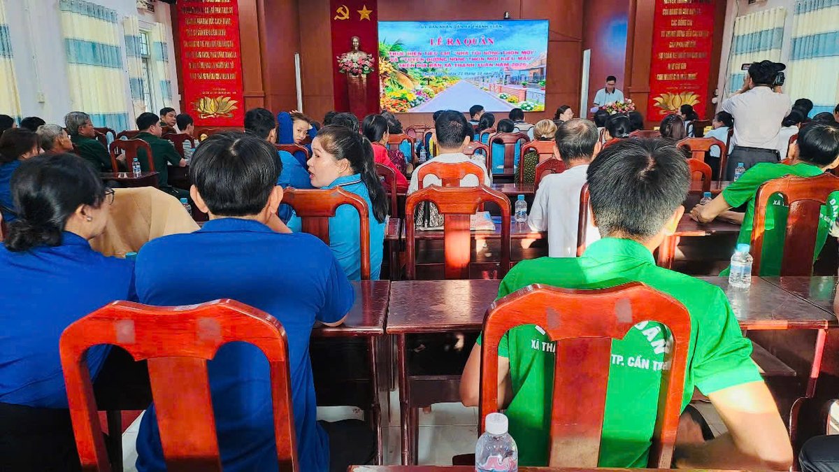 Quang cảnh Lễ ra quân tại xã Thạnh Xuân.