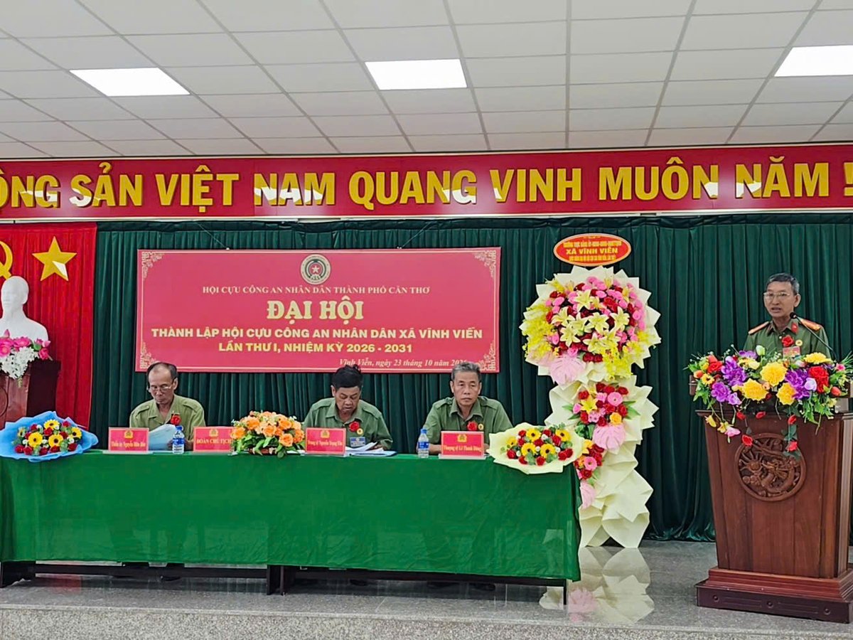 Đồng chí Đại tá Lê Văn Điểm, Phó Chủ tịch Hội cựu Công an nhân dân thành phố Cần Thơ, Nguyên Phó Giám đốc Công an tỉnh Hậu Giang; phát biểu chỉ đạo tại Đại hội.