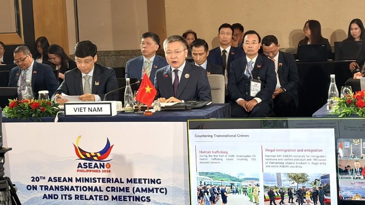 Thứ trưởng Nguyễn Ngọc Lâm phát biểu tại Hội nghị.