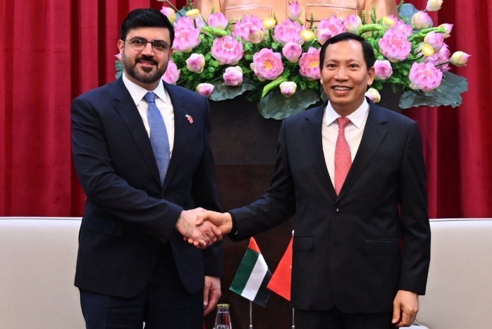 Thứ trưởng Lê Văn Tuyến và ngài Mohamed Rashid Bin Taliah.