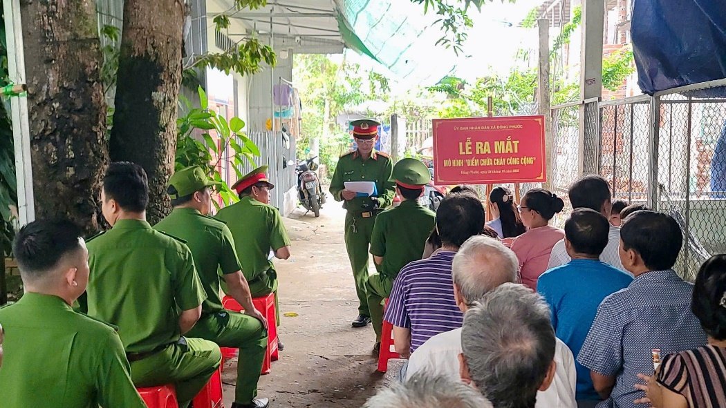 Quang cảnh Lễ ra mắt mô hình “Điểm chữa cháy công cộng”