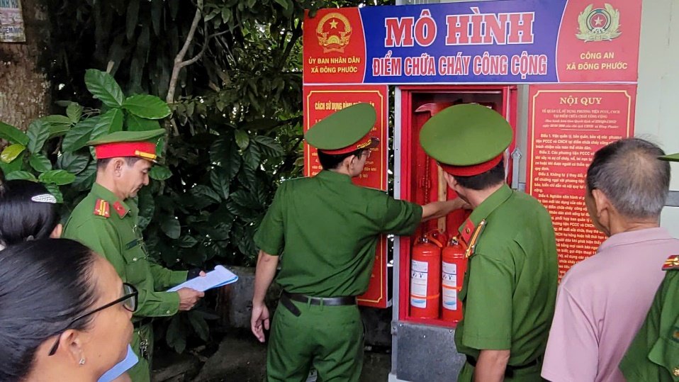 Tủ chữa cháy đặt tại khu vực công cộng