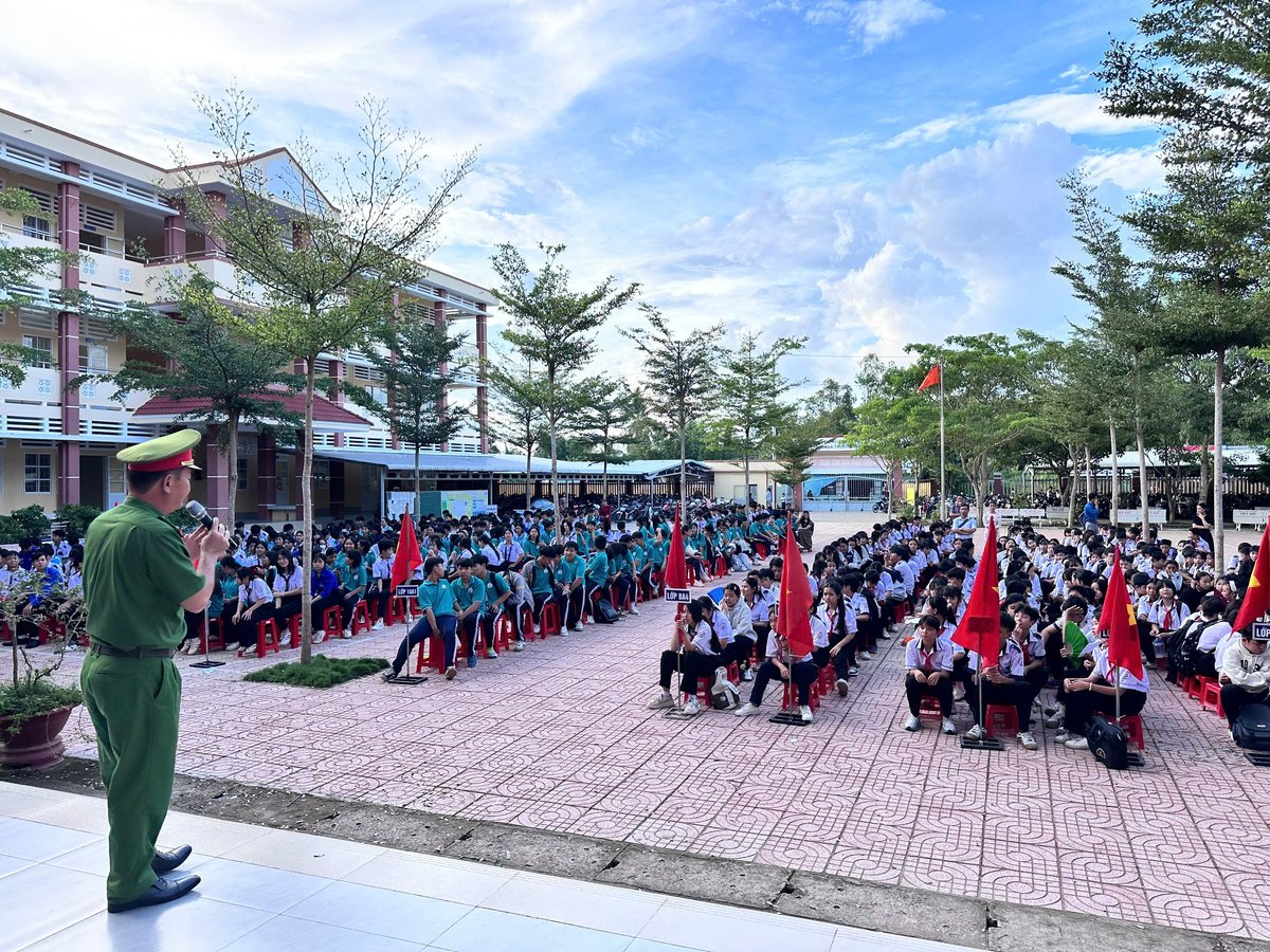 Quang cảnh buổi tuyên truyền