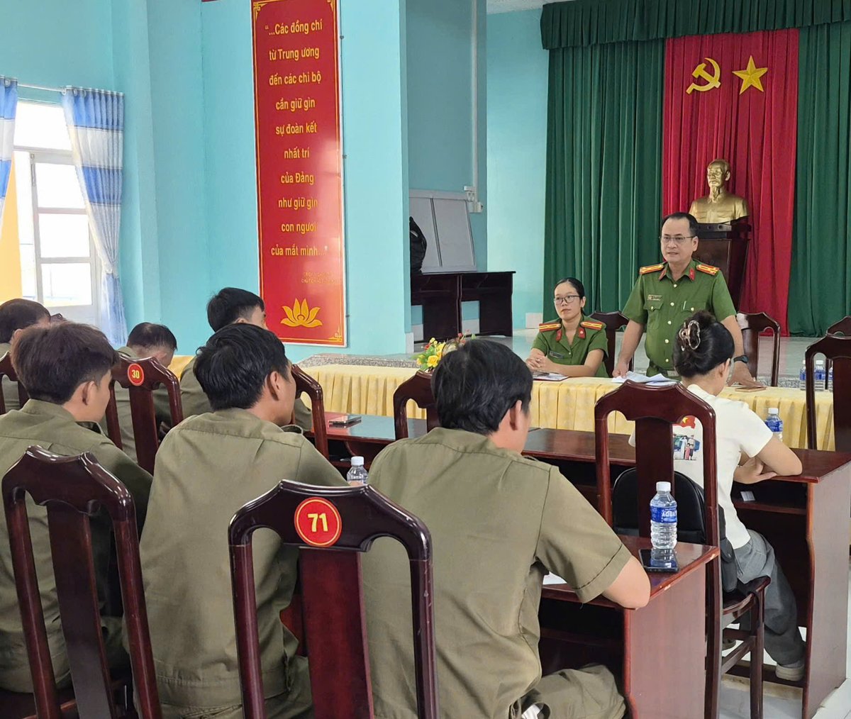 Thượng tá Nguyễn Đắc Hoài – Trưởng Công an xã phát biểu chỉ đạo