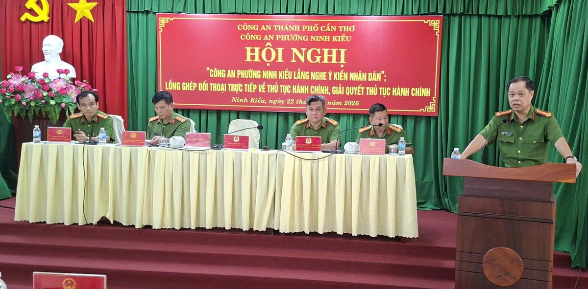 Đồng chí Thượng tá Phạm Hiền Tài, Trưởng Công an phường Ninh Kiều, thông tin tình hình an ninh, trật tự và kết quả công tác bảo đảm an ninh, trật tự, xây dựng lực lượng.