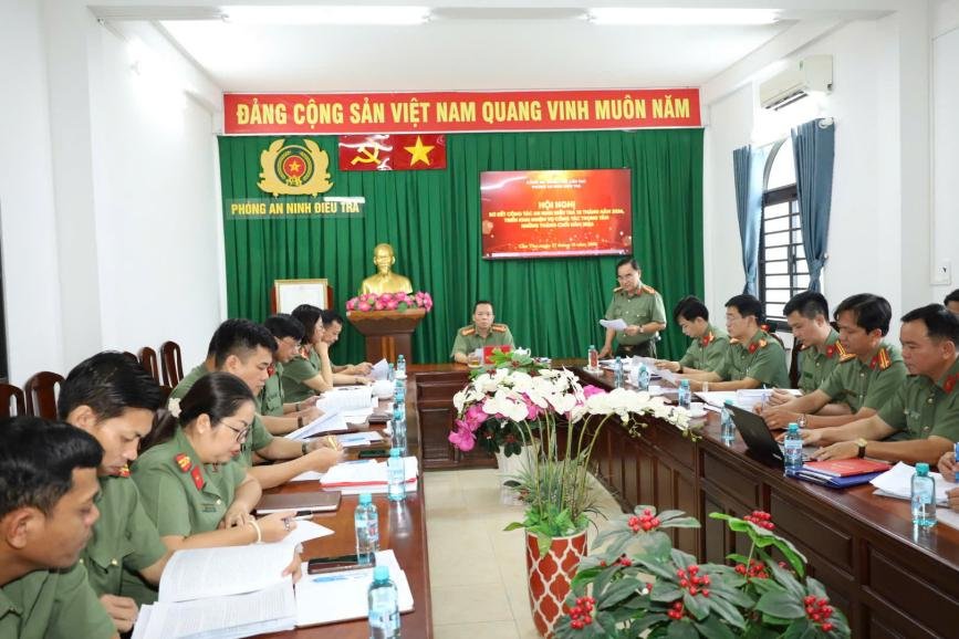 Quang cảnh hội nghị.