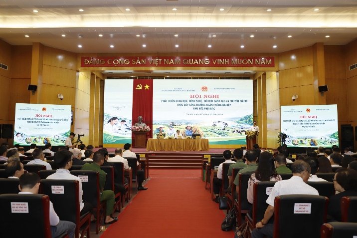Toàn cảnh Hội nghị.