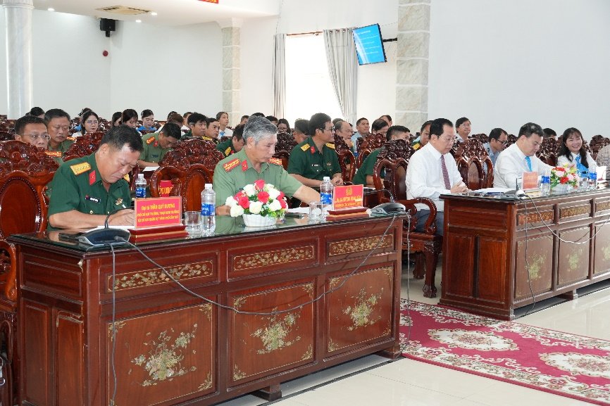 Các đại biểu dự Hội nghị