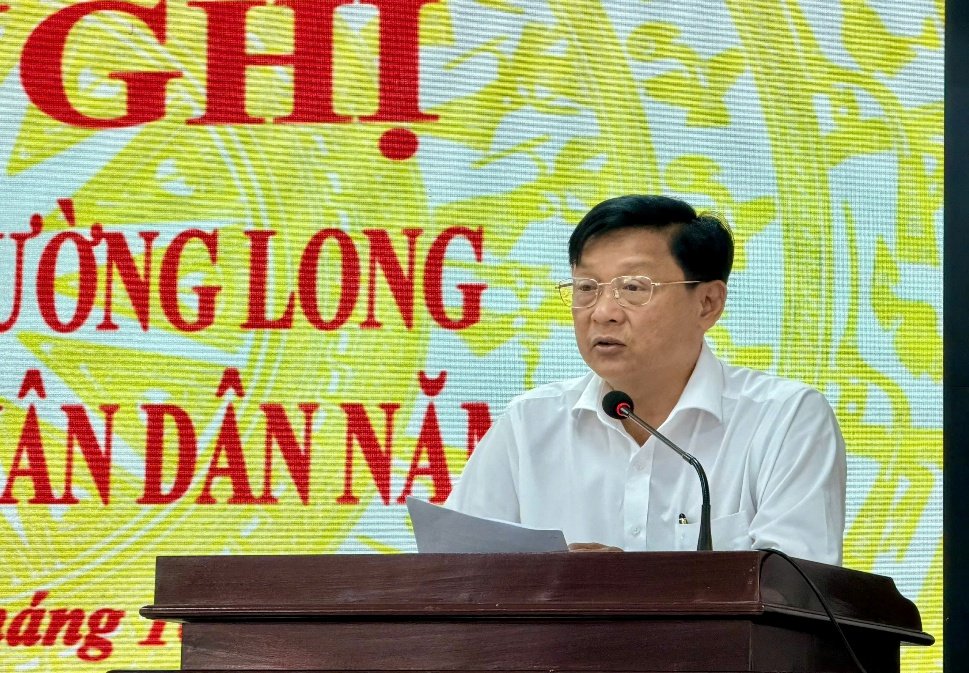 Đồng chí Nguyễn Văn Thắng, Chủ tịch Ủy ban nhân dân xã phát biểu chỉ đạo tại Hội nghị