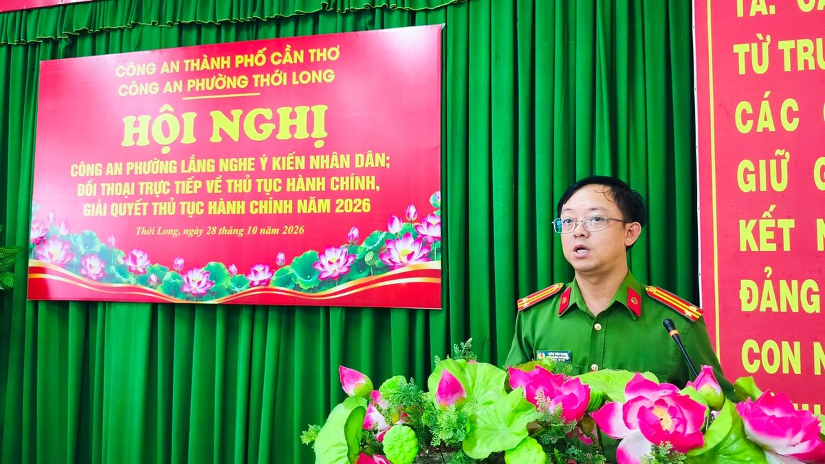 Đồng chí Trung tá Trần Văn Sang – Trưởng Công an phường Phát biểu tiếp thu ý kiến và tuyên bố kết thúc Hội nghị